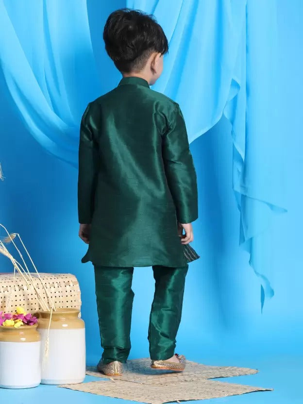 Boys Ethnic Motifs Printed Panelled Kurta with Pyjamas