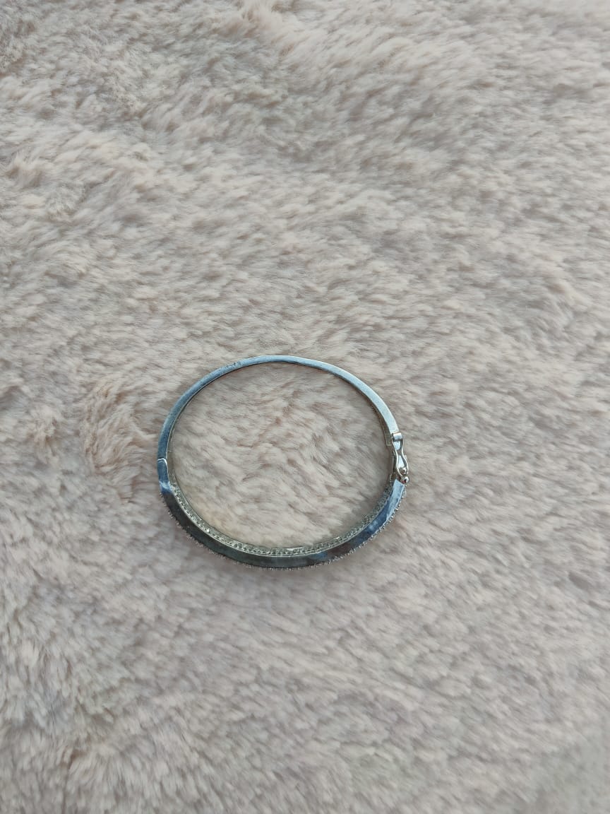 Pearl Bangle Bracelet