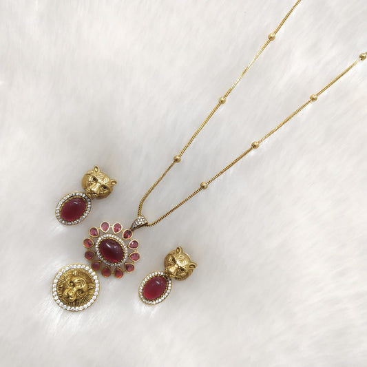 Pendant chain along with earring's set