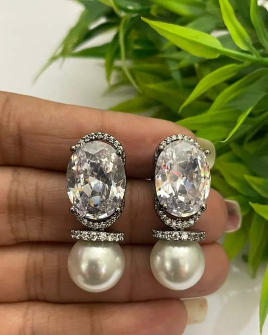 Crystal And Pearl Stud Earring