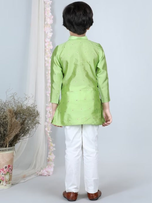 Boys Ethnic Motifs Embroidered Mandarin Collar Thread Work Kurta with Pyjamas