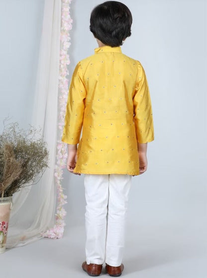 Boys Ethnic Motifs Embroidered Mandarin Collar Thread Work Kurta with Pyjamas