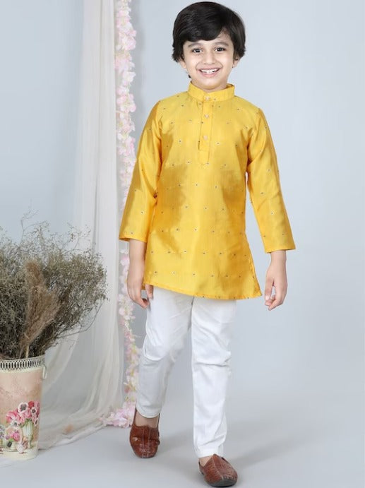 Boys Ethnic Motifs Embroidered Mandarin Collar Thread Work Kurta with Pyjamas