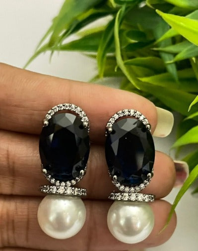 Crystal And Pearl Stud Earring